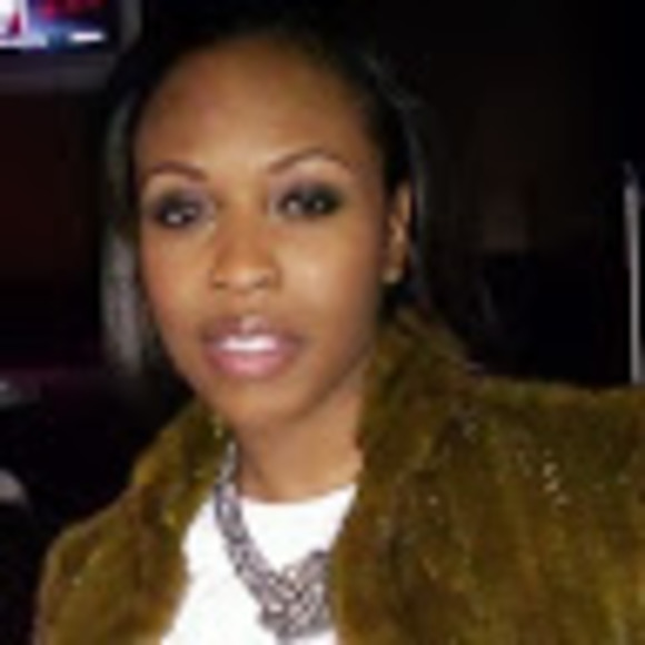 Meet your Posher, Khalilah - Picture 1 of 1